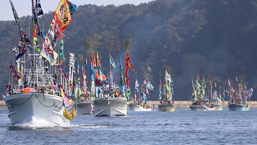 海上渡御など見どころ多彩、10 月に「釡石まつり」開催