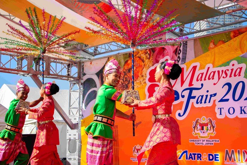 伝統料理や舞踊など、マレーシアフェアを開催