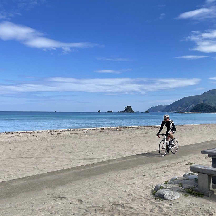 ★たびよみ_コース8_海辺のサイクリング (1).jpg