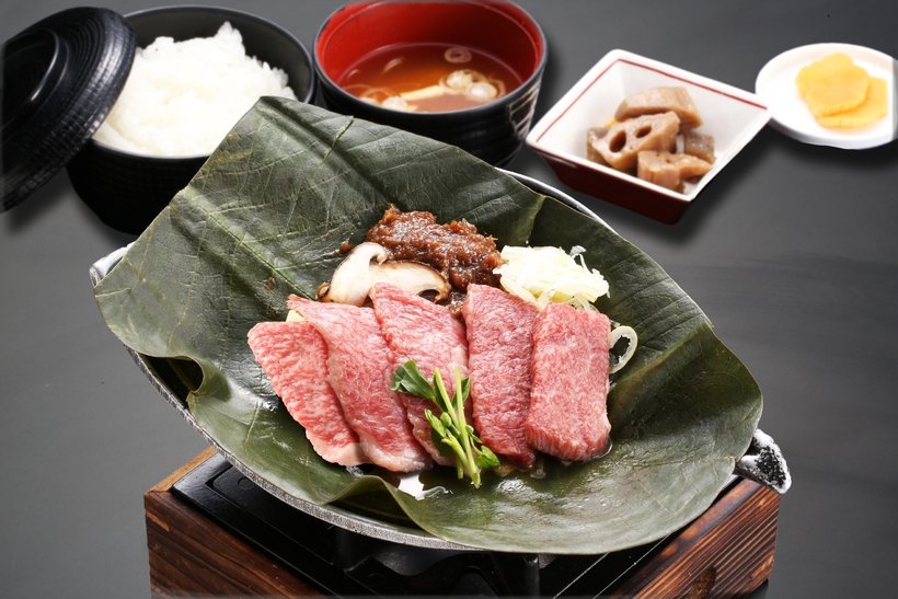 16●アルプス街道平湯（飛騨牛朴葉みそ定食）.jpg