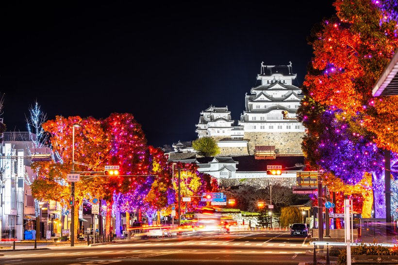 約51万球のLEDで装飾💡姫路城周辺が幻想的回廊に